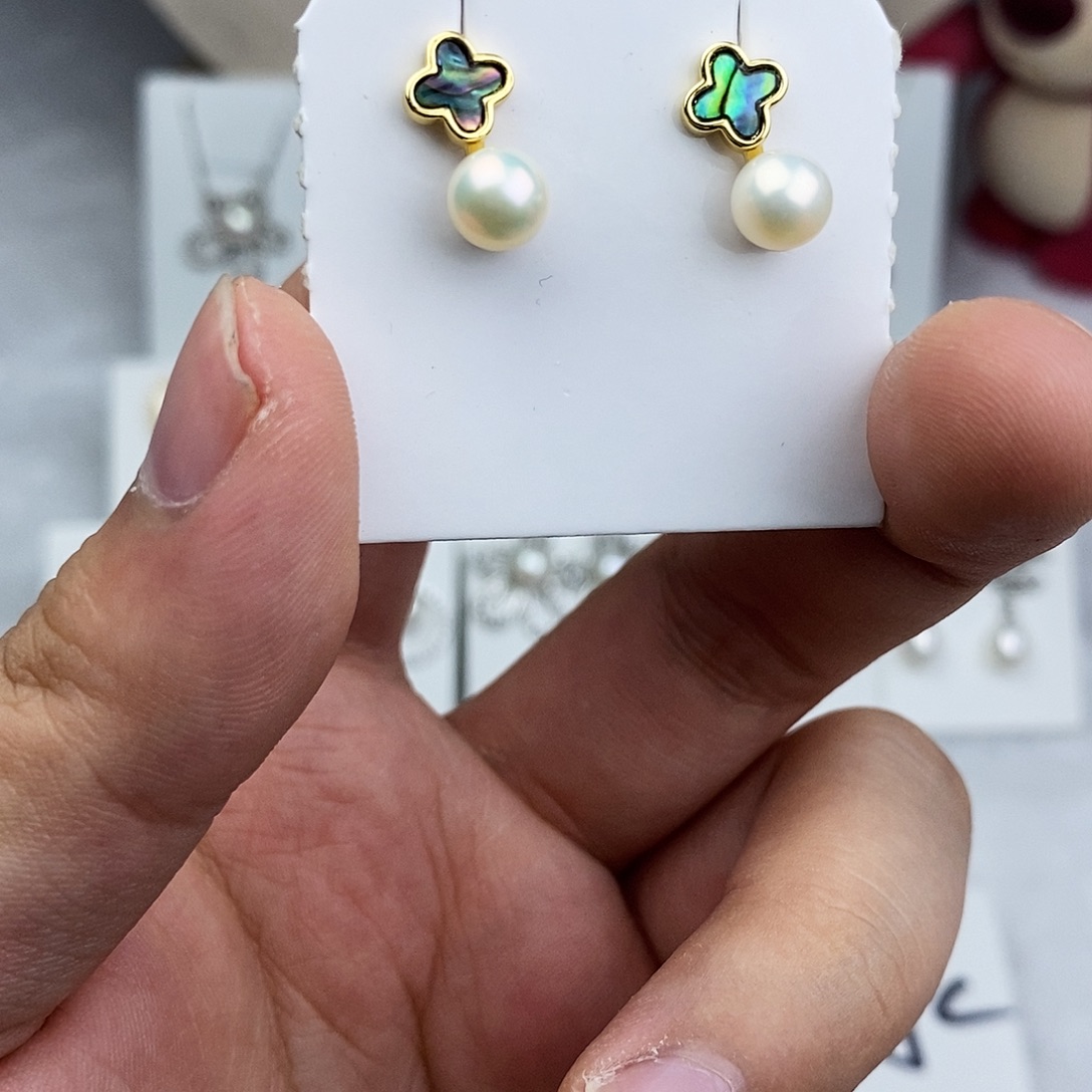 淡水珍珠耳饰未镶嵌