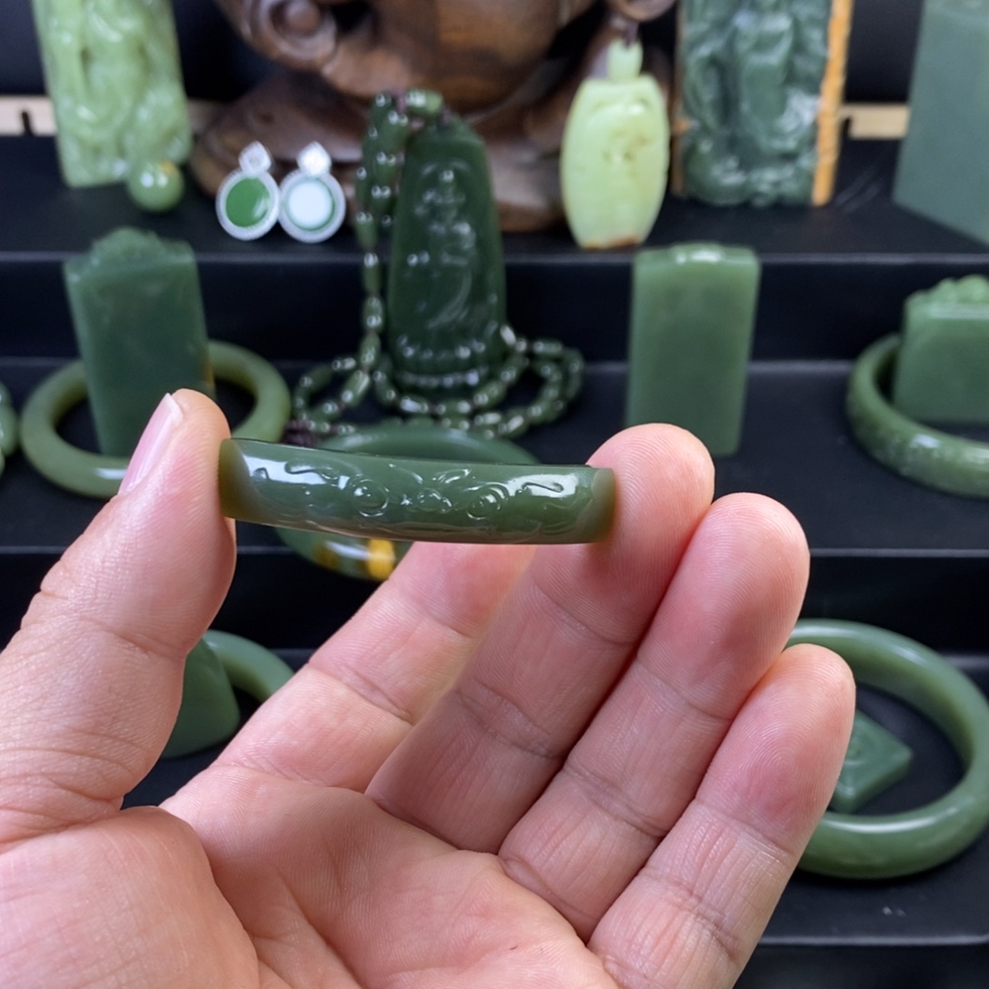 A***e岫岩老玉（透闪石质玉）未镶嵌颈饰