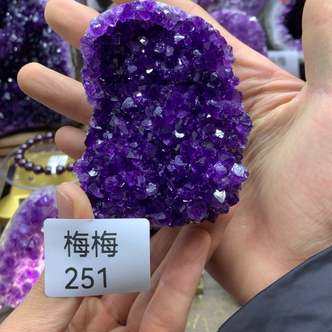 紫晶大型摆件（非配饰）未镶嵌