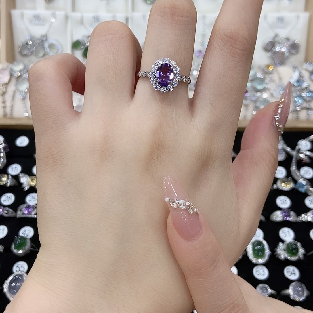 蔚***海紫晶银S925镶嵌戒指