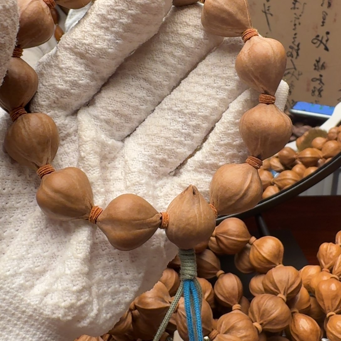 手串橄榄核蒜头核