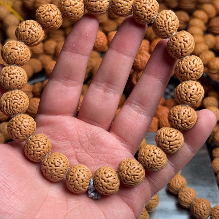 桃核手串野生脑纹小金豆