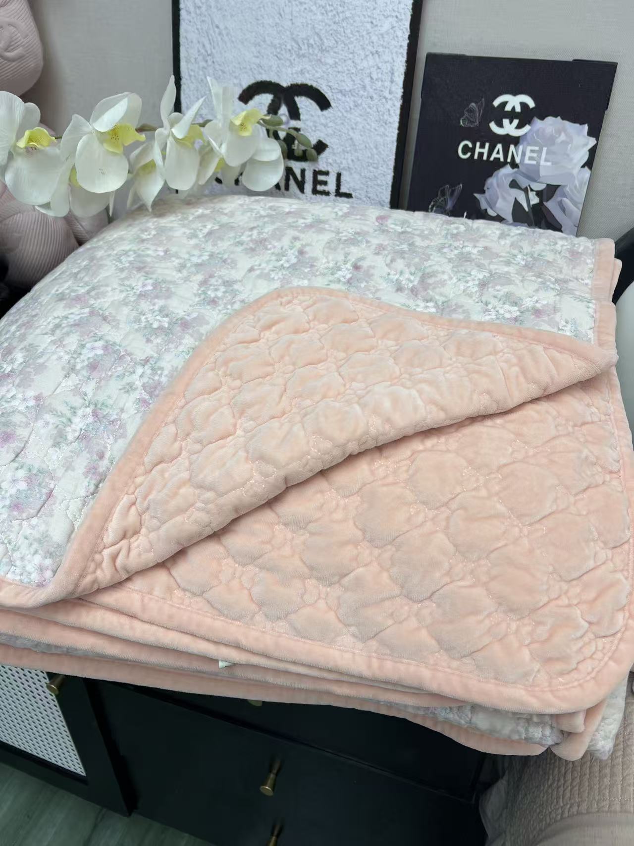 【棉绒床盖】2025年一面双层纱一面婴儿绒冬季加厚双面可用床盖