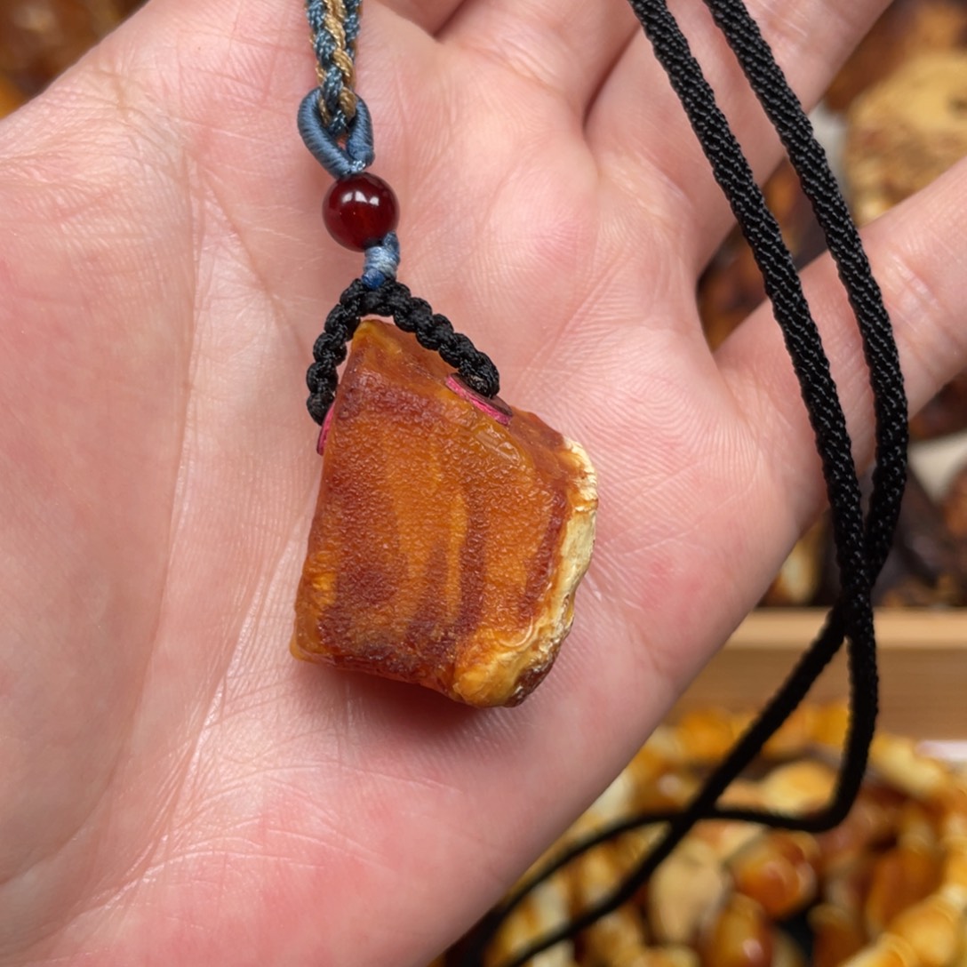 蜜蜡珠宝奇石未镶嵌