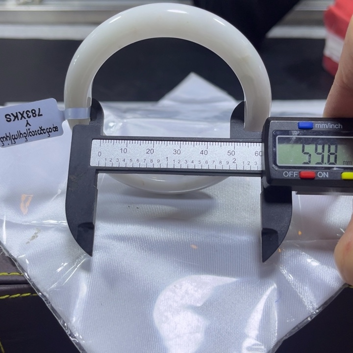 翡翠手镯未镶嵌天然A货翡翠缅料手镯多样性发货团购发一件