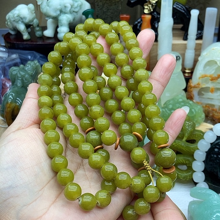 岫玉未镶嵌手把件