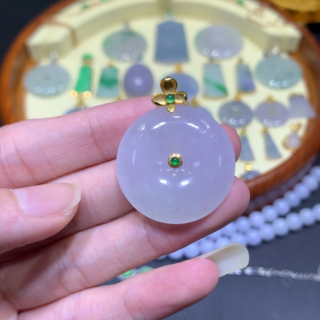 翡翠吊坠(不含链)18K金镶嵌