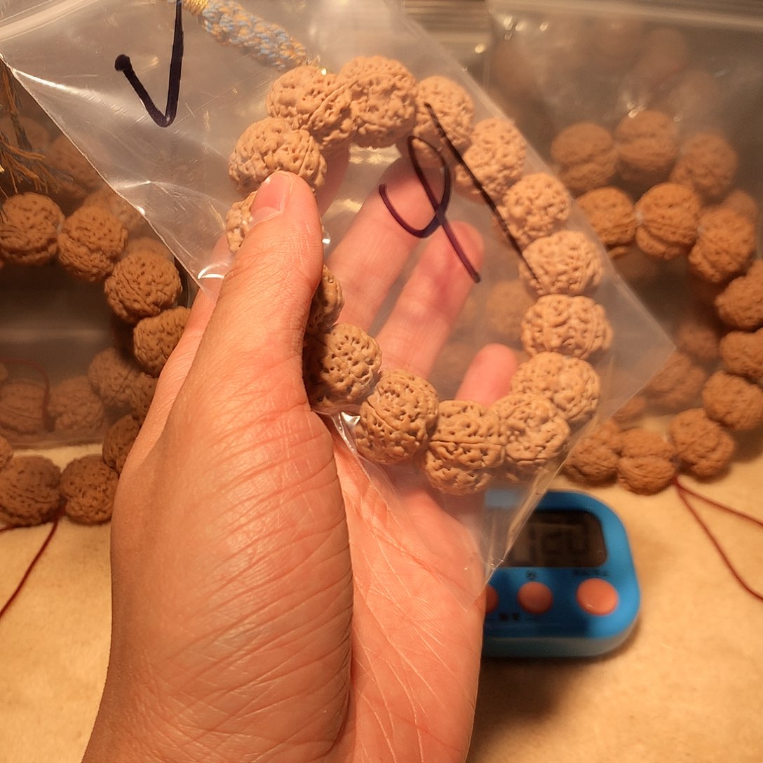 金刚菩提手串大****间2。