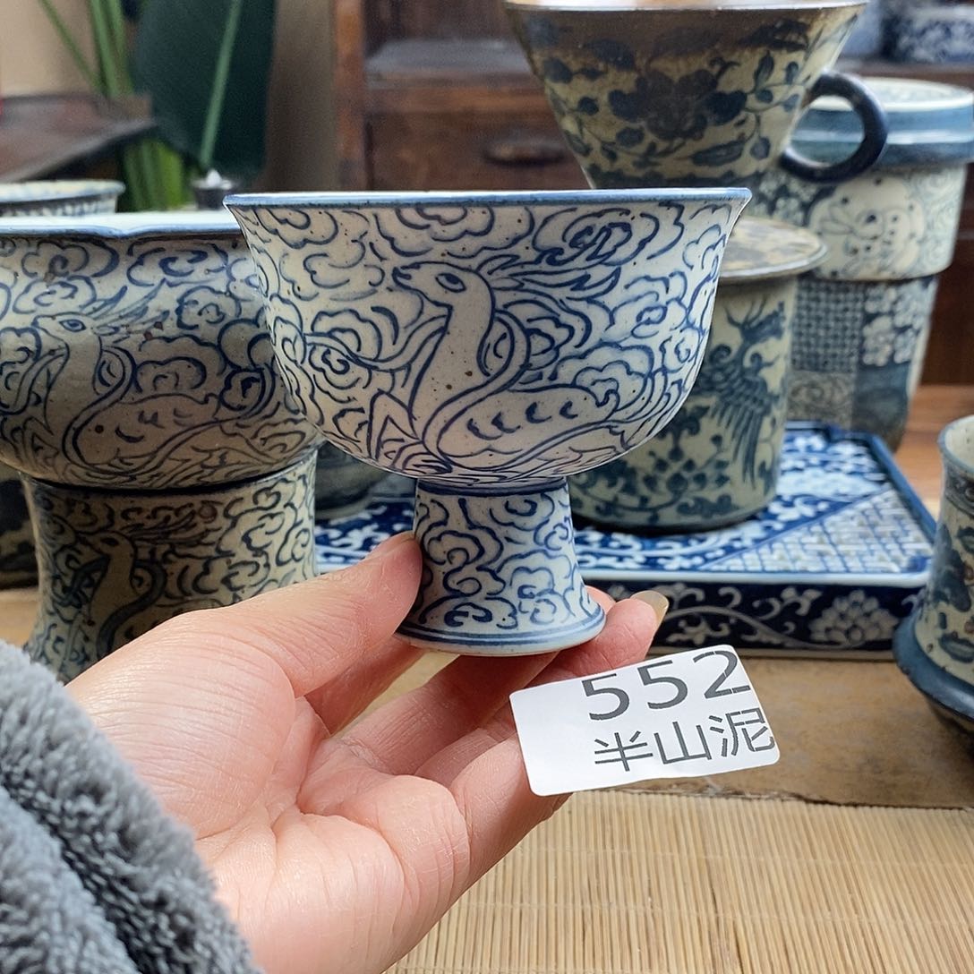 手工手绘青花陶瓷