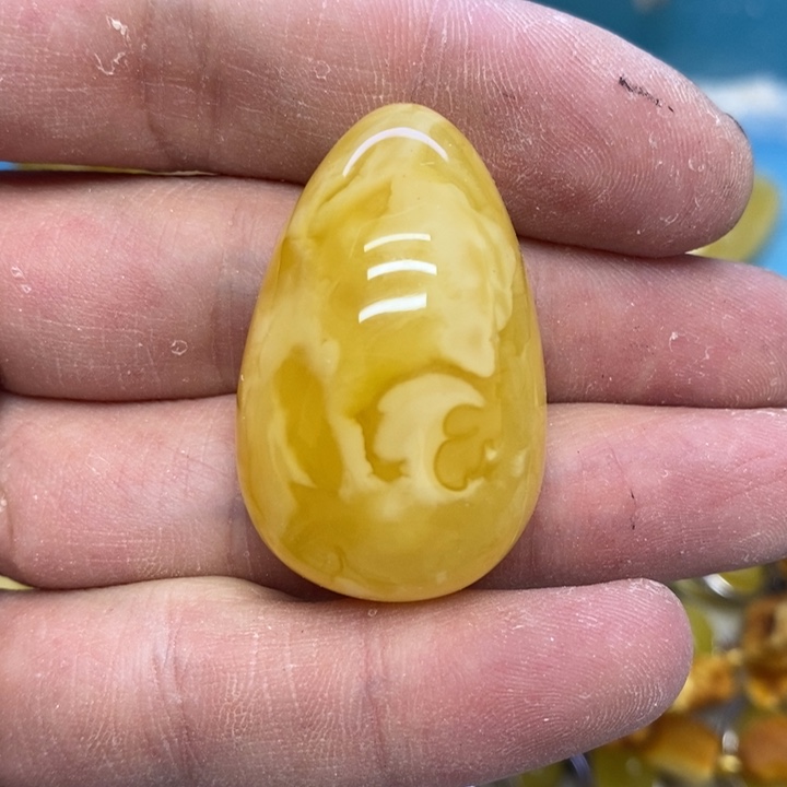 蜜蜡裸石未镶嵌吊坠