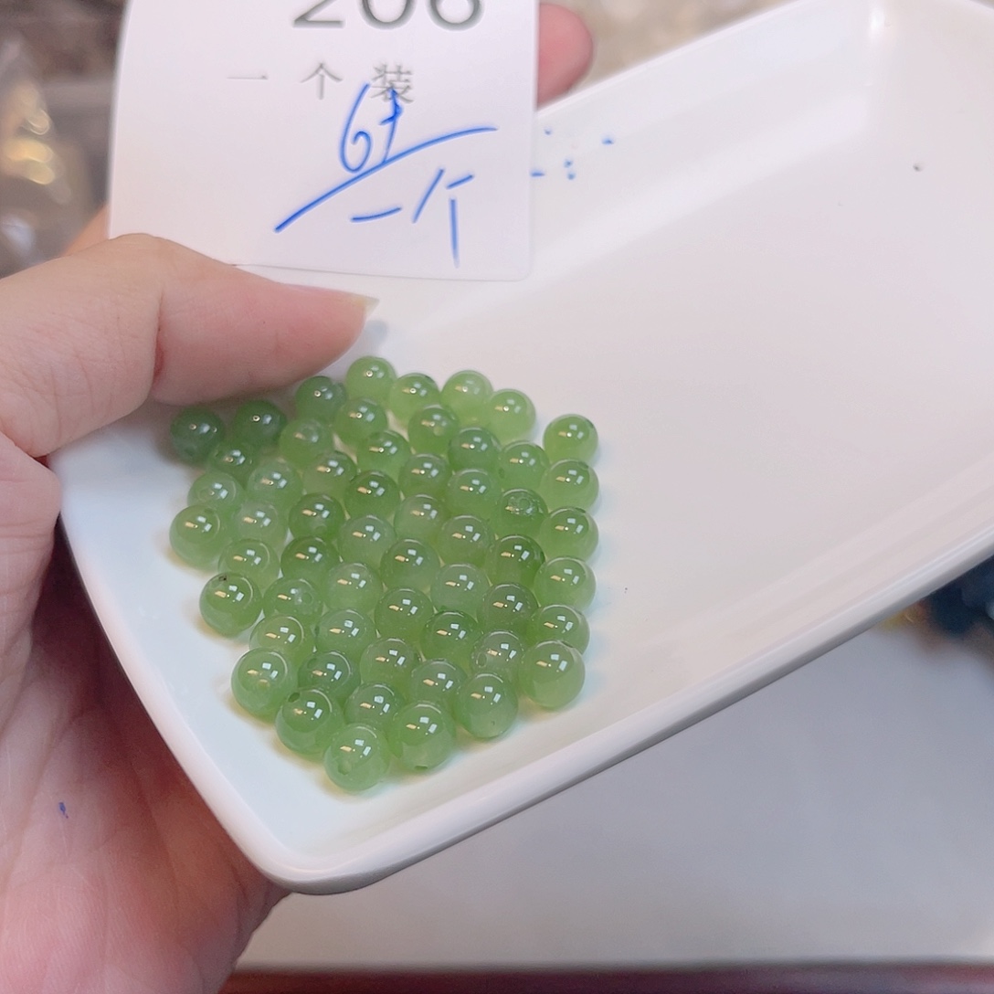 水晶未镶嵌珠宝半成品206 。       
