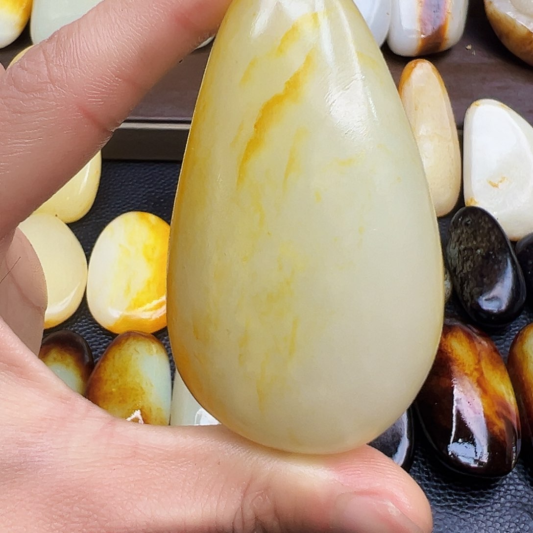 和田玉挂件未镶嵌