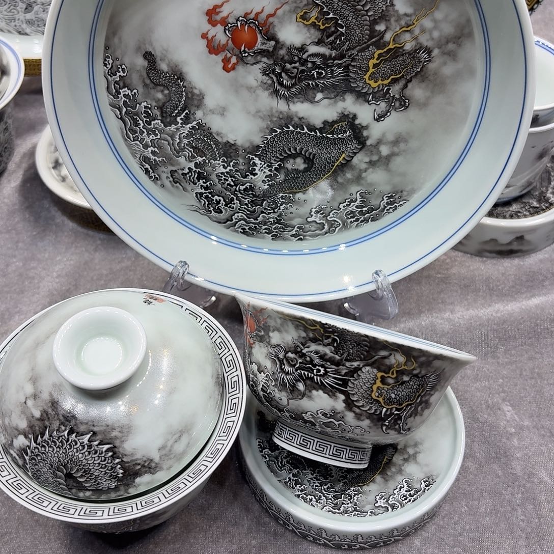 景德镇陶瓷学院副院长兼美术