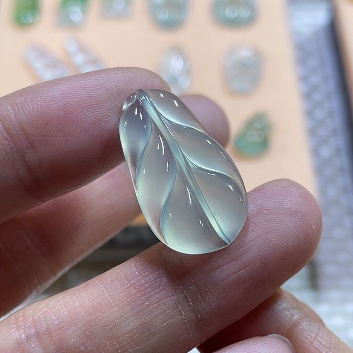 定制翡翠未镶嵌叶子