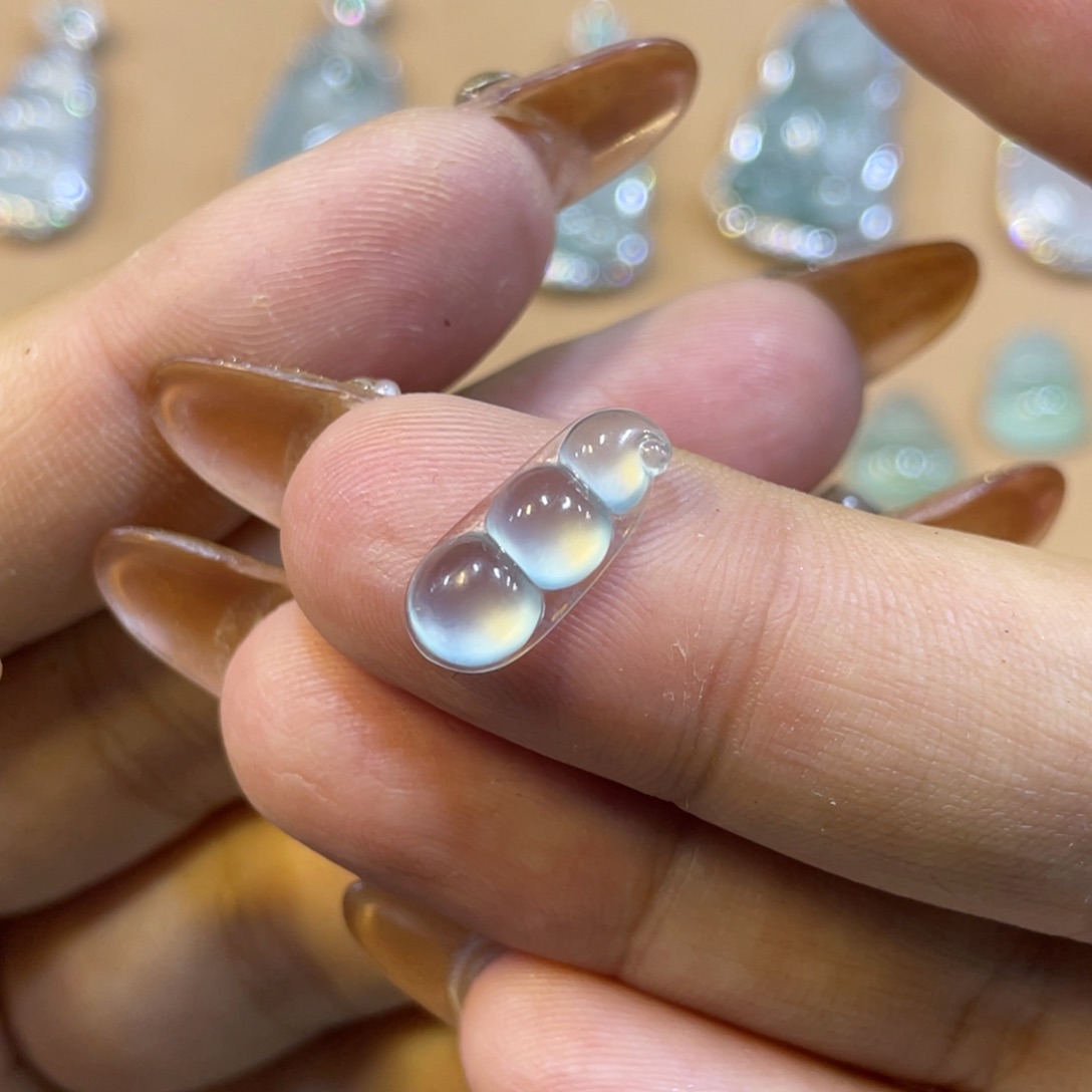 定制翡翠未镶嵌豆子