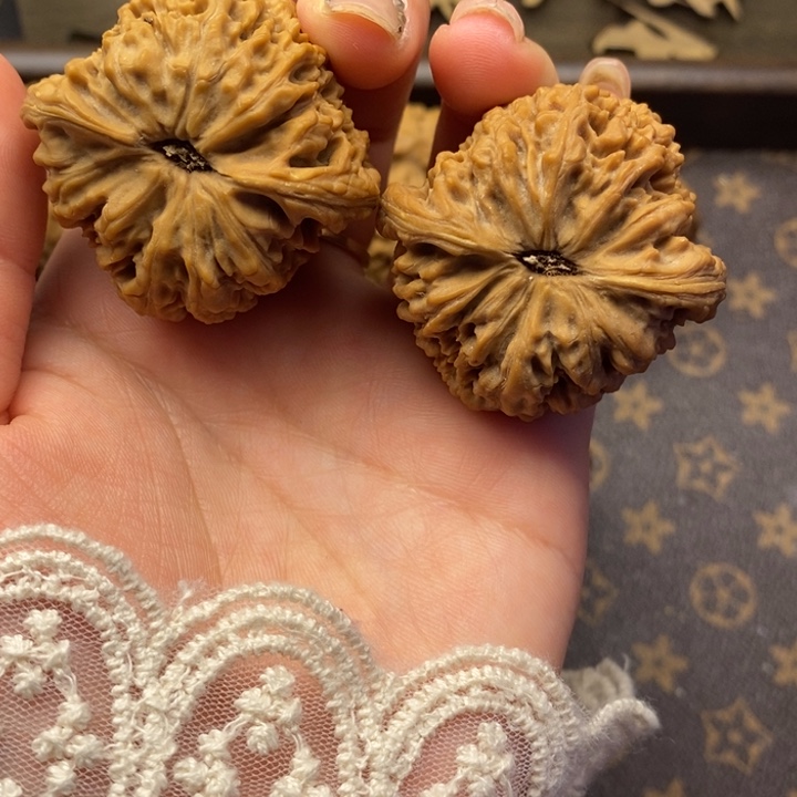 桃核把件星*堂南疆石文玩核桃