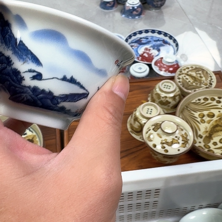 瓷片青花万里江山大压手杯