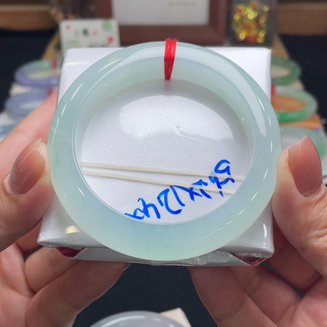 翡翠手镯未镶嵌翡翠56正圈