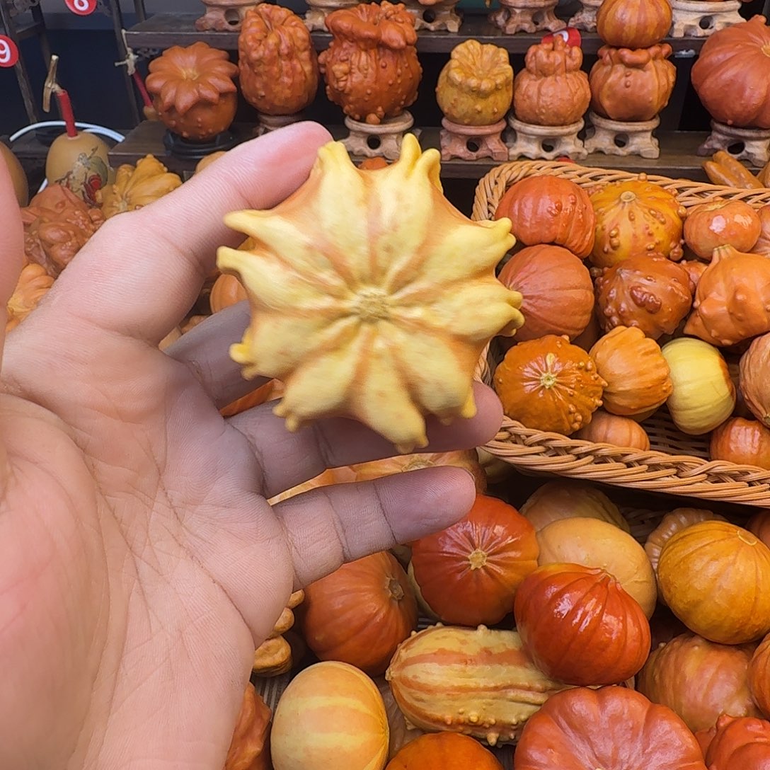 謙***、大叶紫檀（黑酸枝木类）