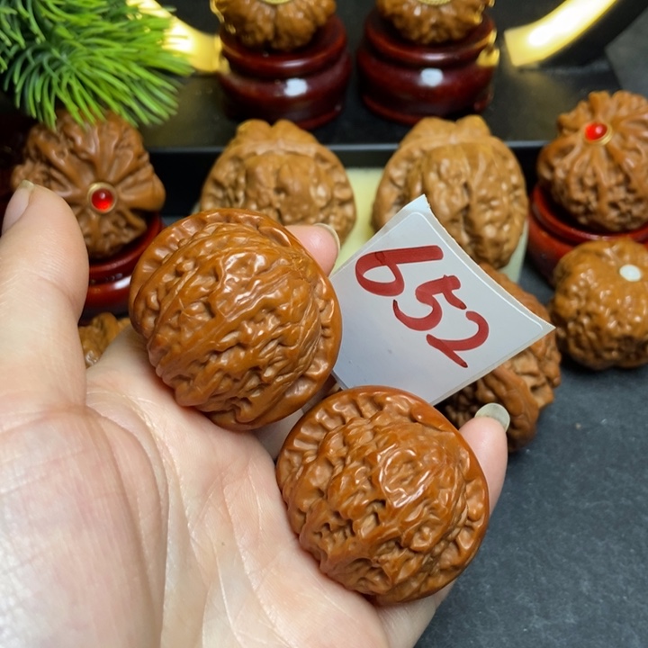 文玩核桃把件38白狮子652