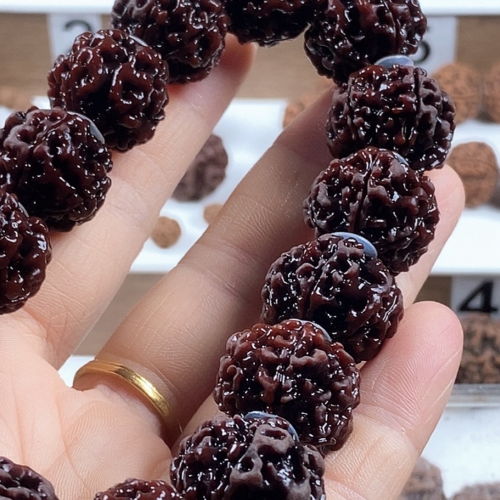 忆***人手串金刚菩提原生态5瓣大金刚