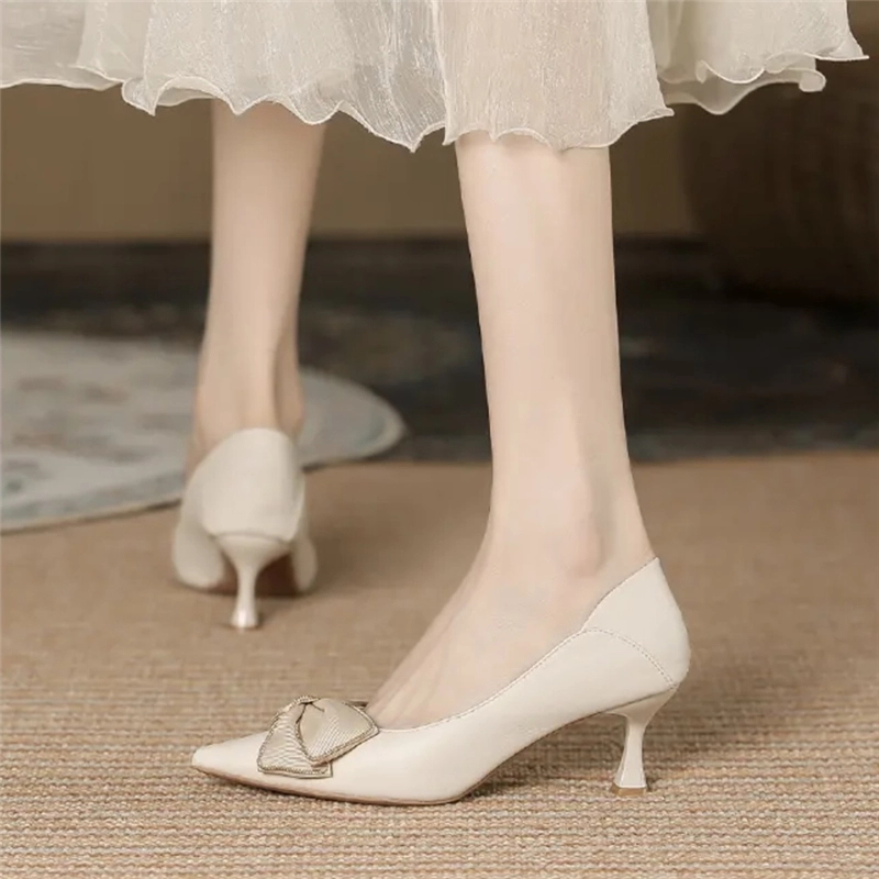 法式尖头蝴蝶结中跟鞋细高跟浅口单鞋小众气质温柔矮跟工作鞋黑色