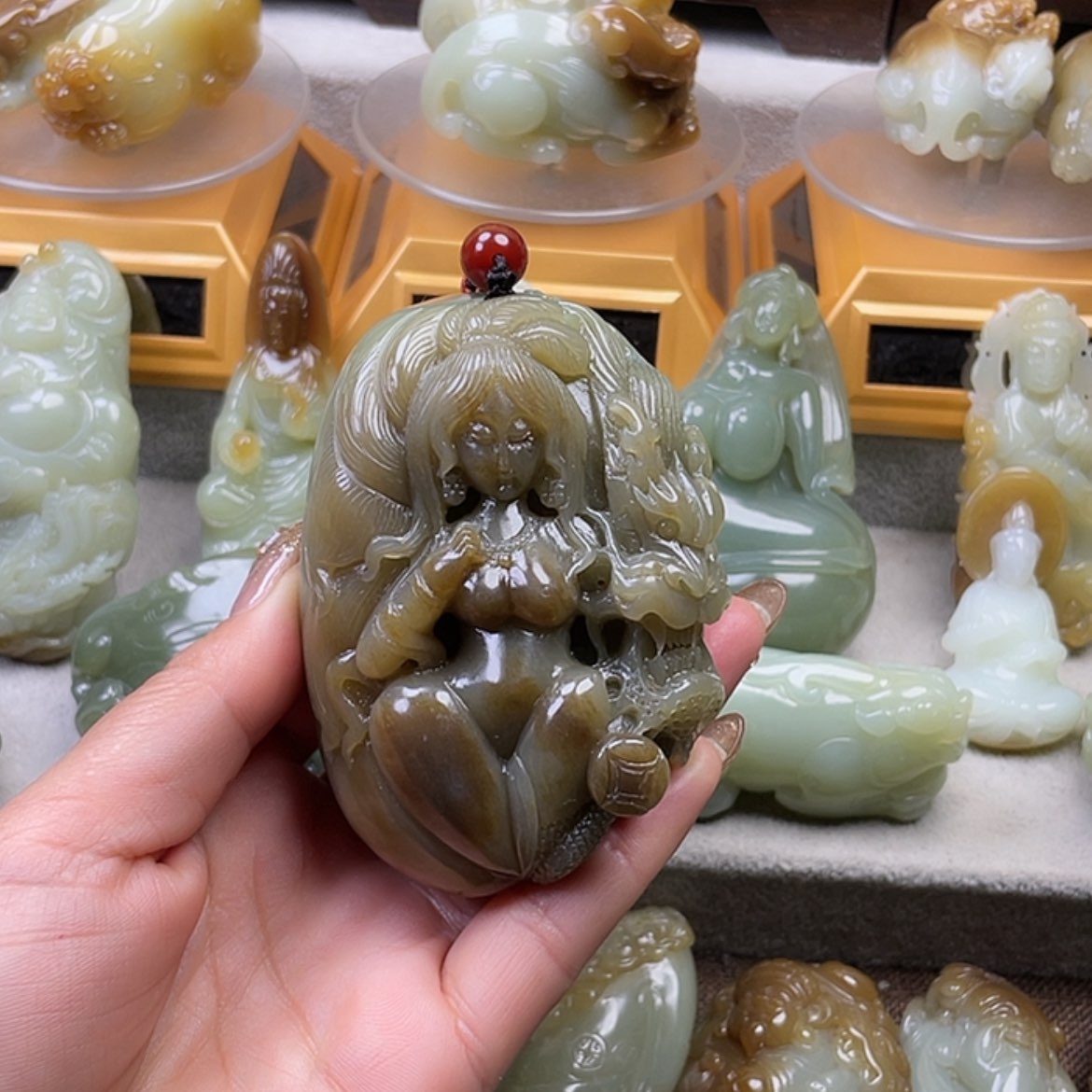 【闪购商品】和田玉把件未镶嵌土*哥
