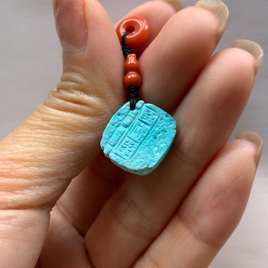 南红玛瑙配饰未镶嵌