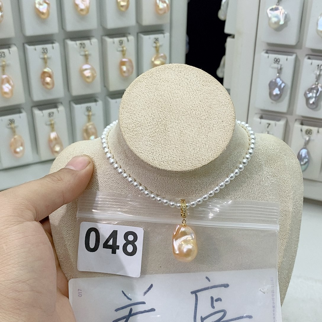 淡水珍珠颈饰合金