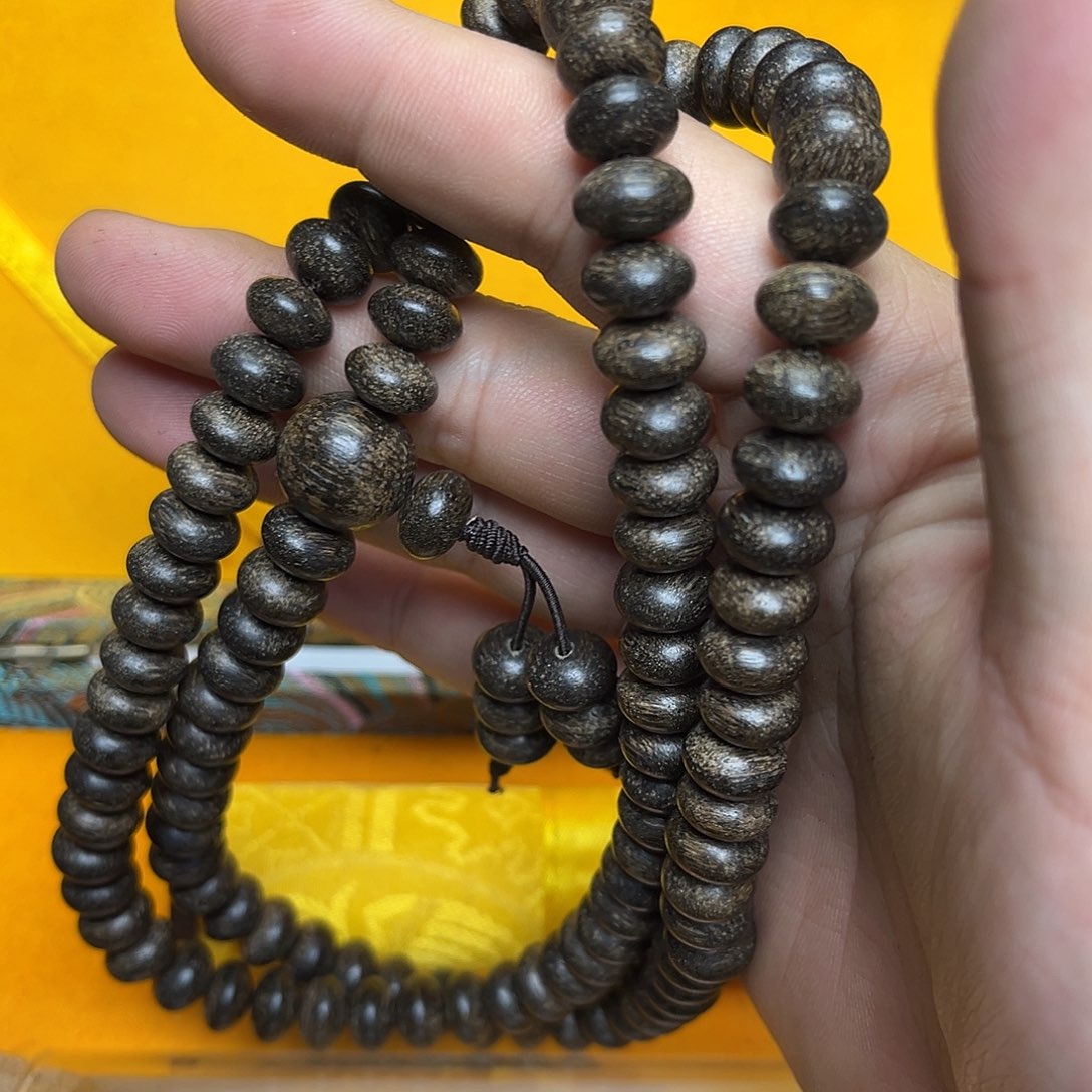 大叶紫檀（黑酸枝木类）