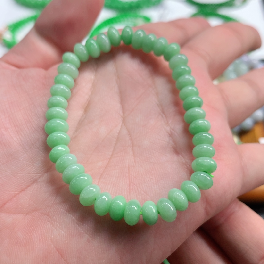 翡翠未镶嵌手链翡翠