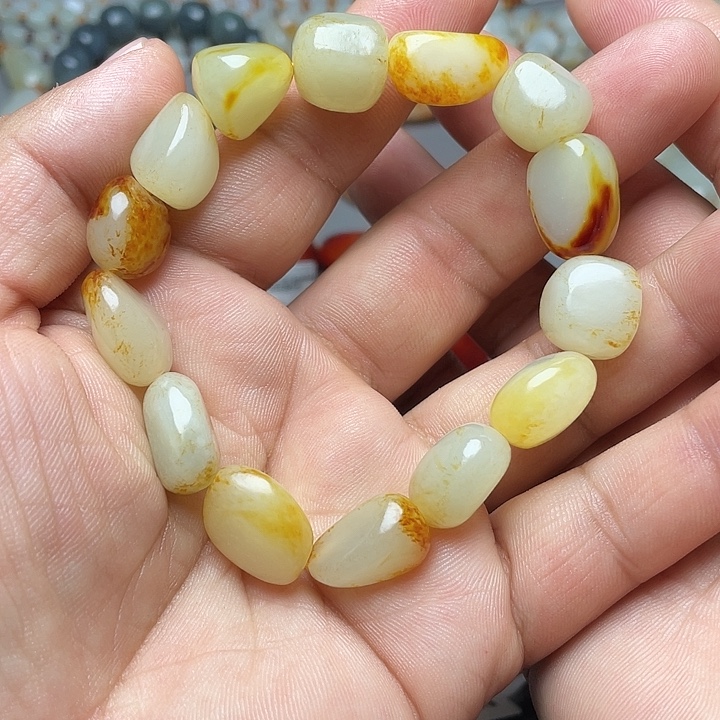 和田玉未镶嵌手链