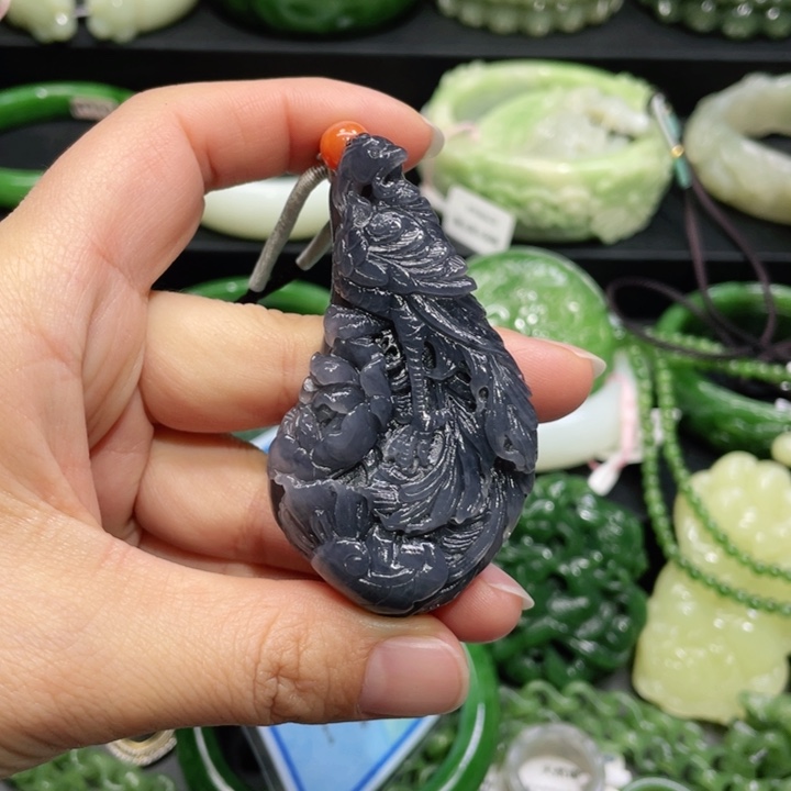 和田玉吊坠未镶嵌