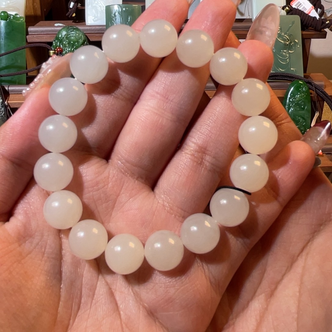 和田玉颈饰未镶嵌天***袄