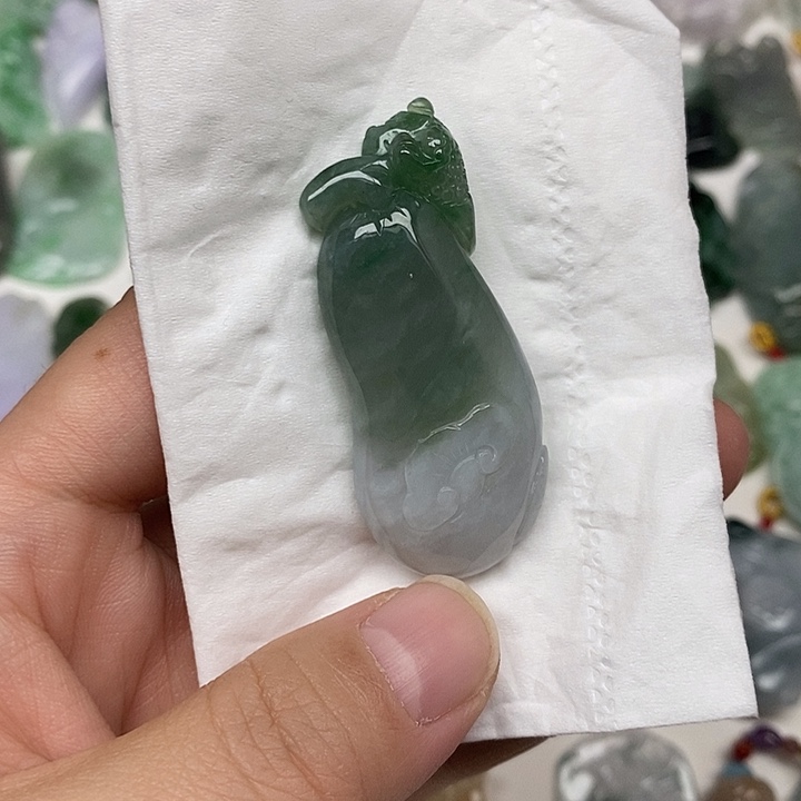 翡翠未镶嵌颈饰36号