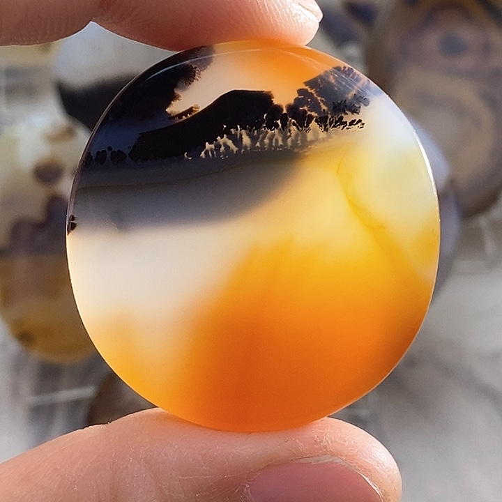 玛瑙/玉髓颈饰未镶嵌