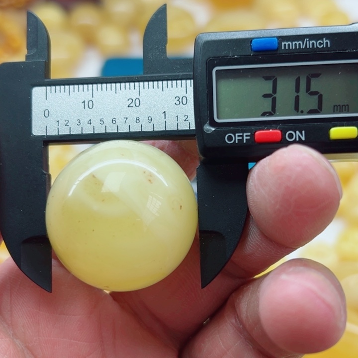 琥珀（矿物珀）裸石未镶嵌