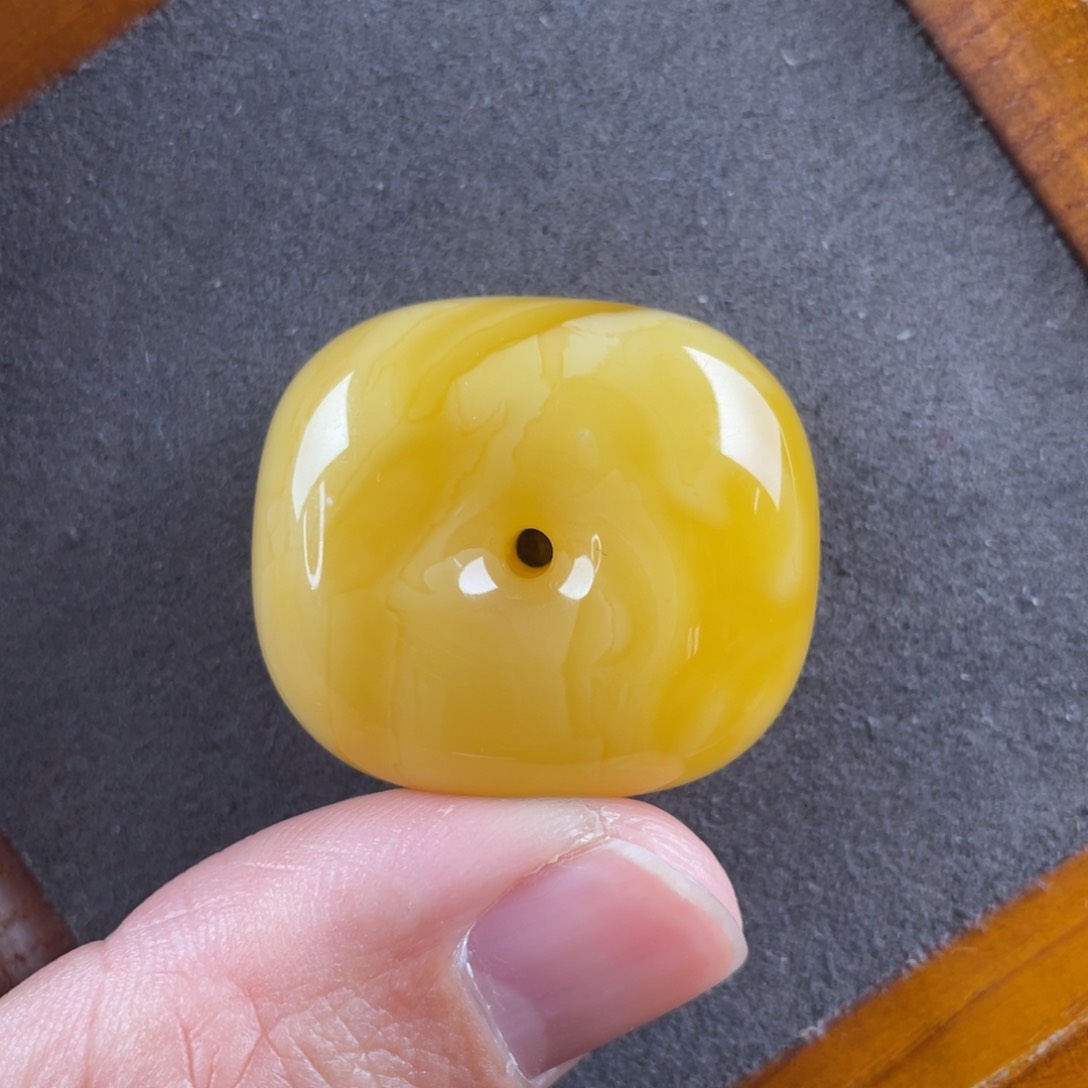琥珀颈饰未镶嵌蜜蜡吊坠