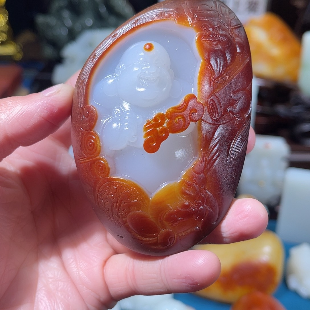 颈饰未镶嵌和田玉（糖玉）