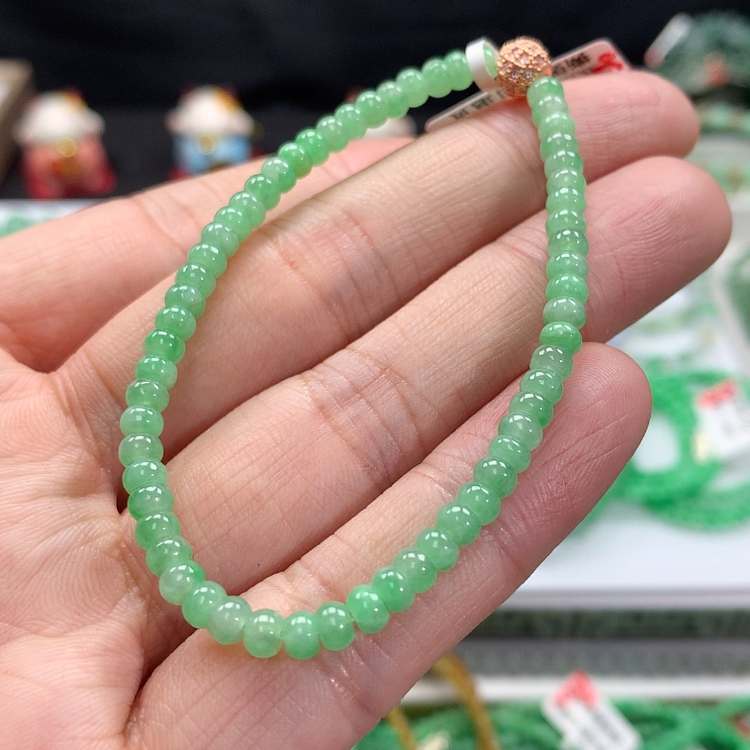 翡翠手链未镶嵌翡翠