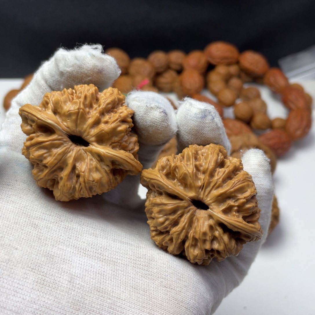 文玩核桃吊坠44+龙洞峪