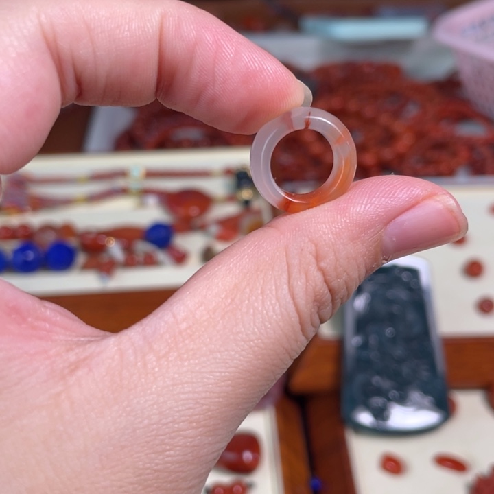 南红玛瑙未镶嵌颈饰37