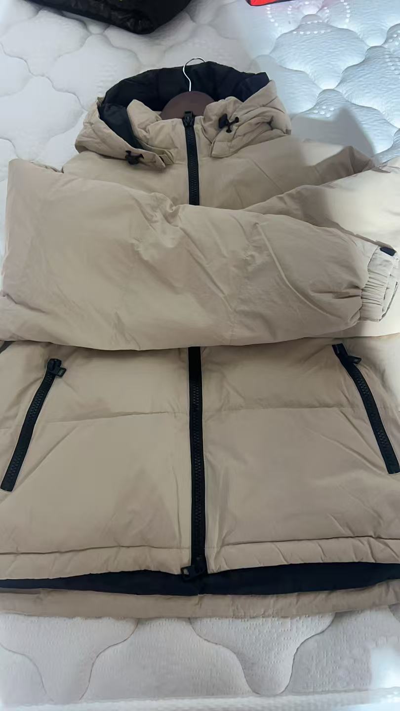 黑色米白色两色HG冬季羽绒服