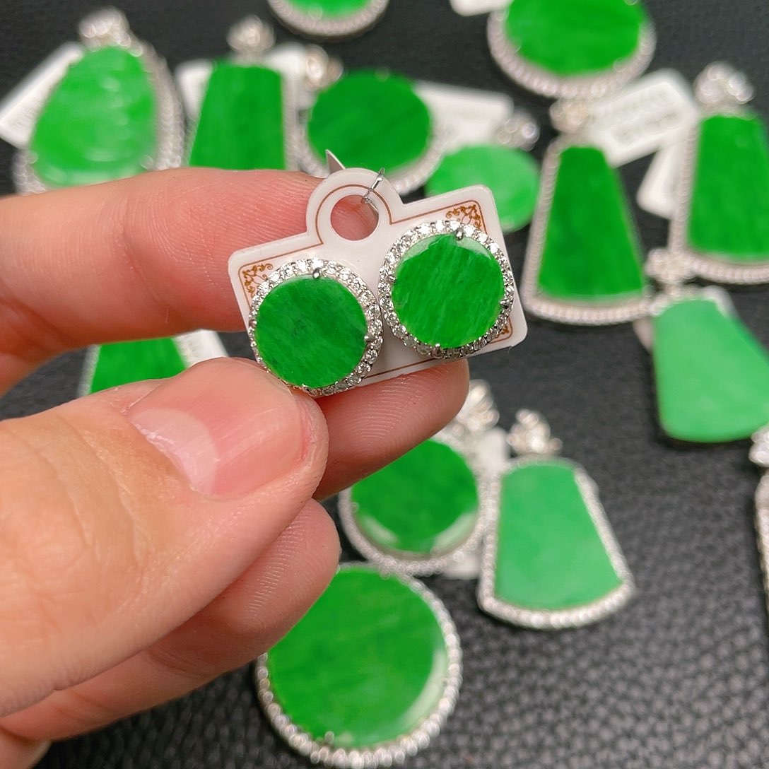 【闪购商品】翡翠吊坠(不含链)银S925镶嵌