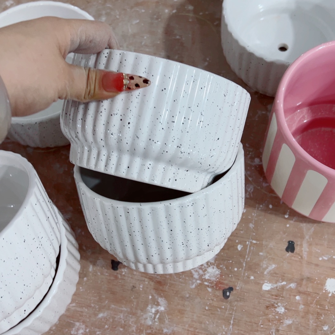 有孔，陶瓷花盆满10米包邮发货