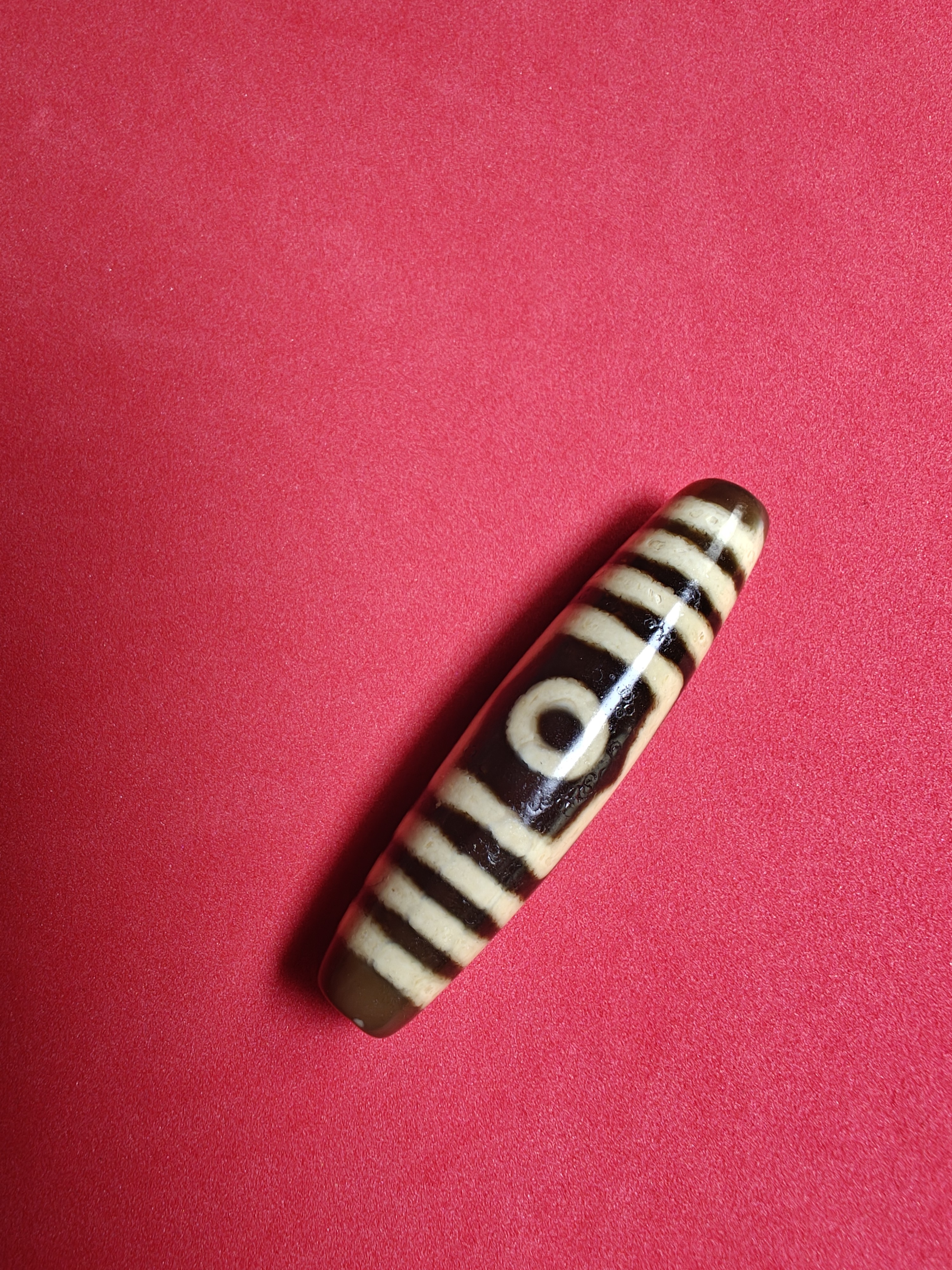 牙黄宝盖三眼锁骨链