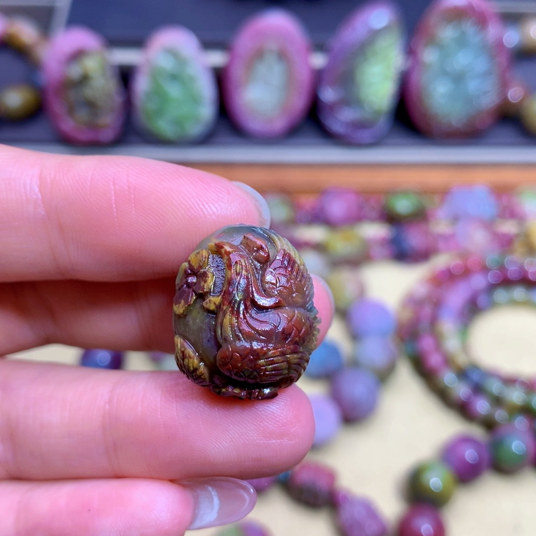 玛瑙未镶嵌挂件盐源定制