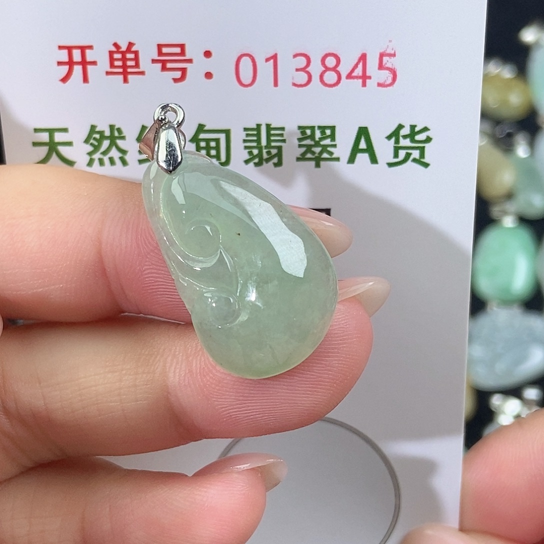 翡翠未镶嵌颈饰天然