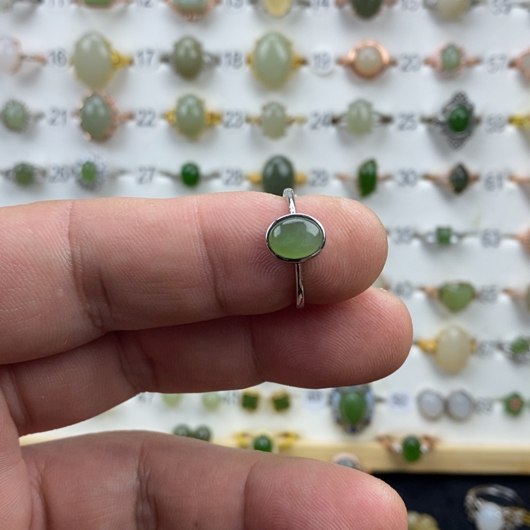 和田玉（碧玉）未镶嵌戒指