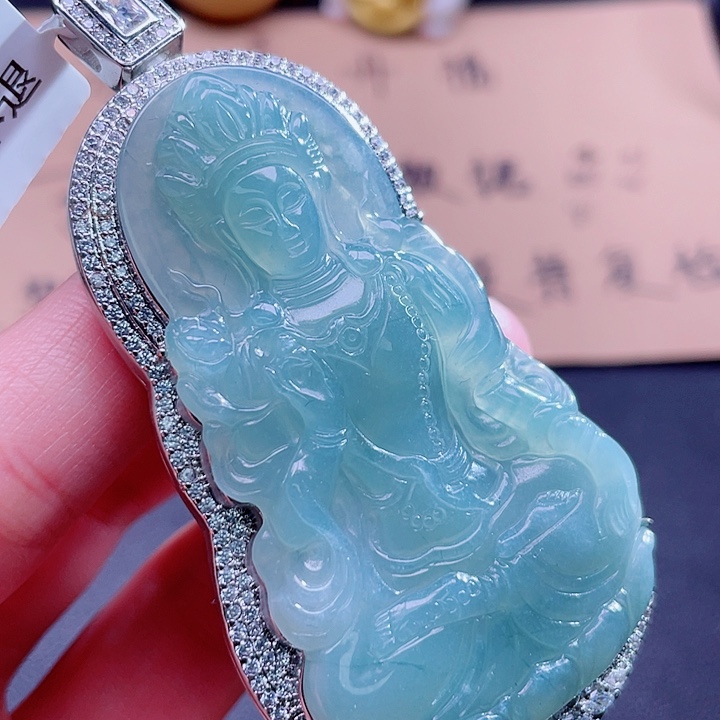 翡翠吊坠(不含链)未镶嵌